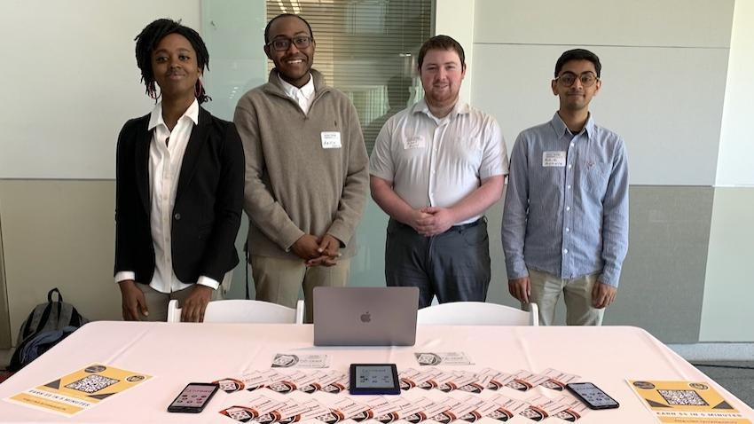 Students Working with Real-World Clients to Create Software-based Solutions Students Working with Real-World Clients to Create Software-based Solutions