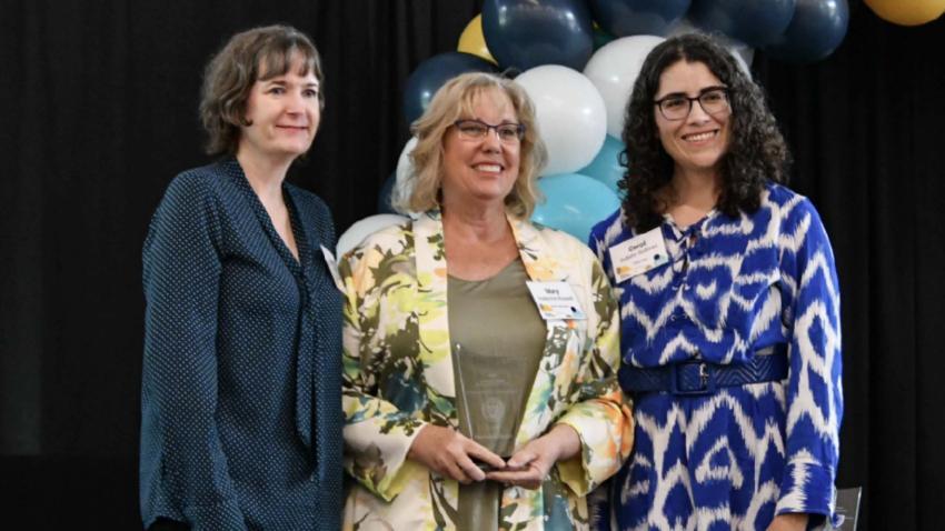Celebrating Excellence in Teaching: SCI’s Mary Hudachek-Buswell Receives Prestigious Faculty Award Celebrating Excellence in Teaching: SCI’s Mary Hudachek-Buswell Receives Prestigious Faculty Award
